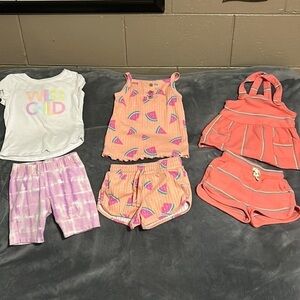 Size 4 Girls 2 Piece Outfits ( shirts and tops)